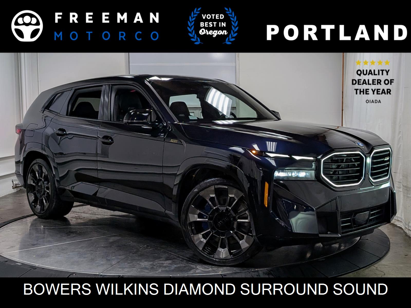 2023 BMW XM Base's photo