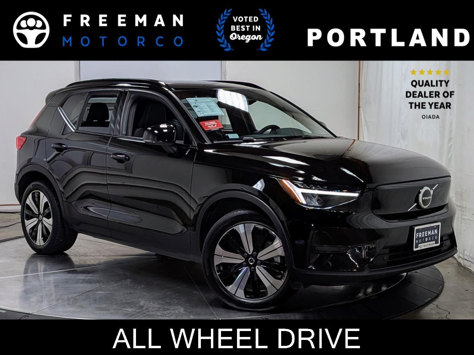 2023 Volvo XC40 Core