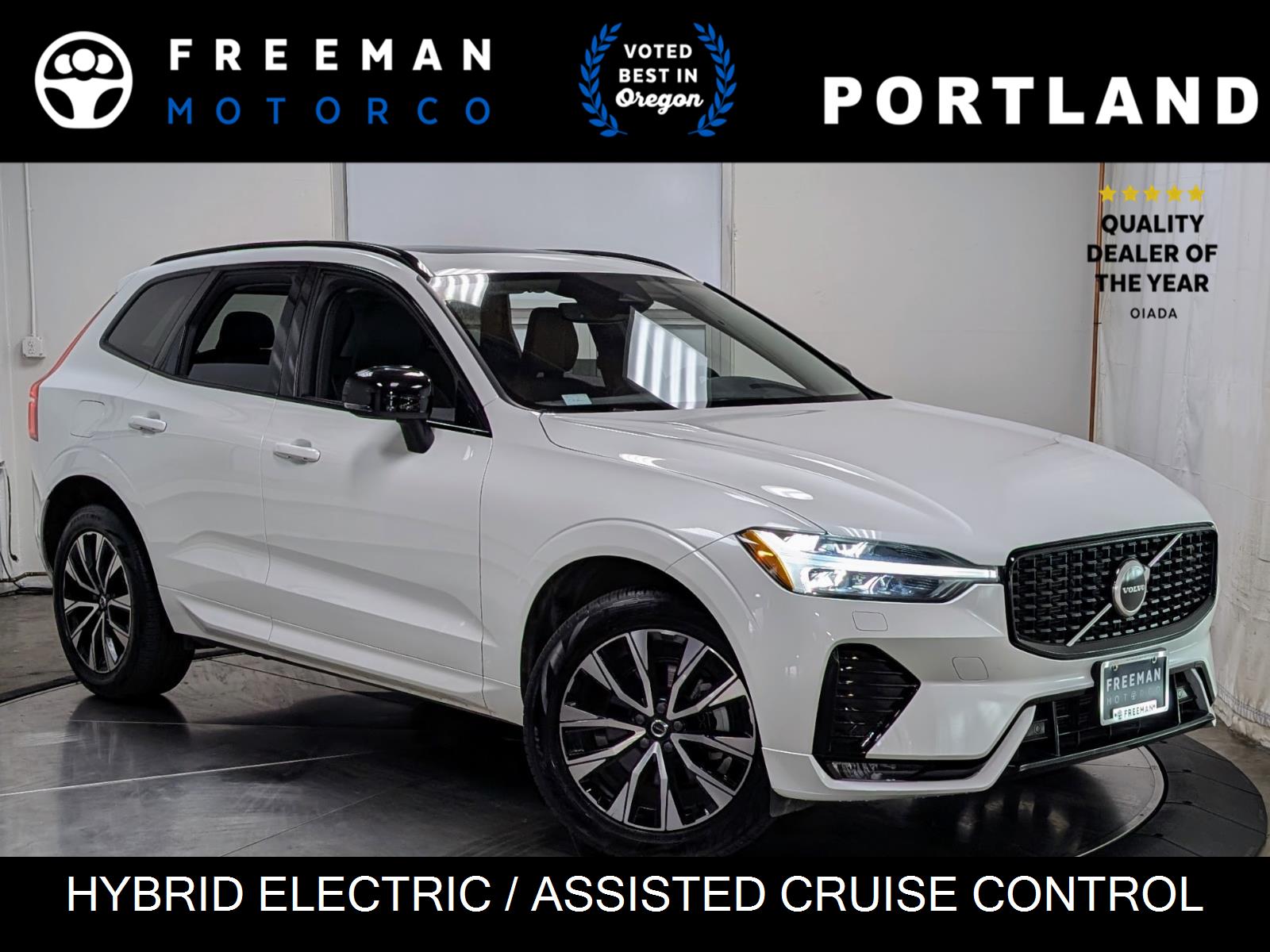 Crystal White Metallic 2025 Volvo XC60 B5 Core Dark Theme AWD SUV / Crossover All-Wheel Drive Automatic