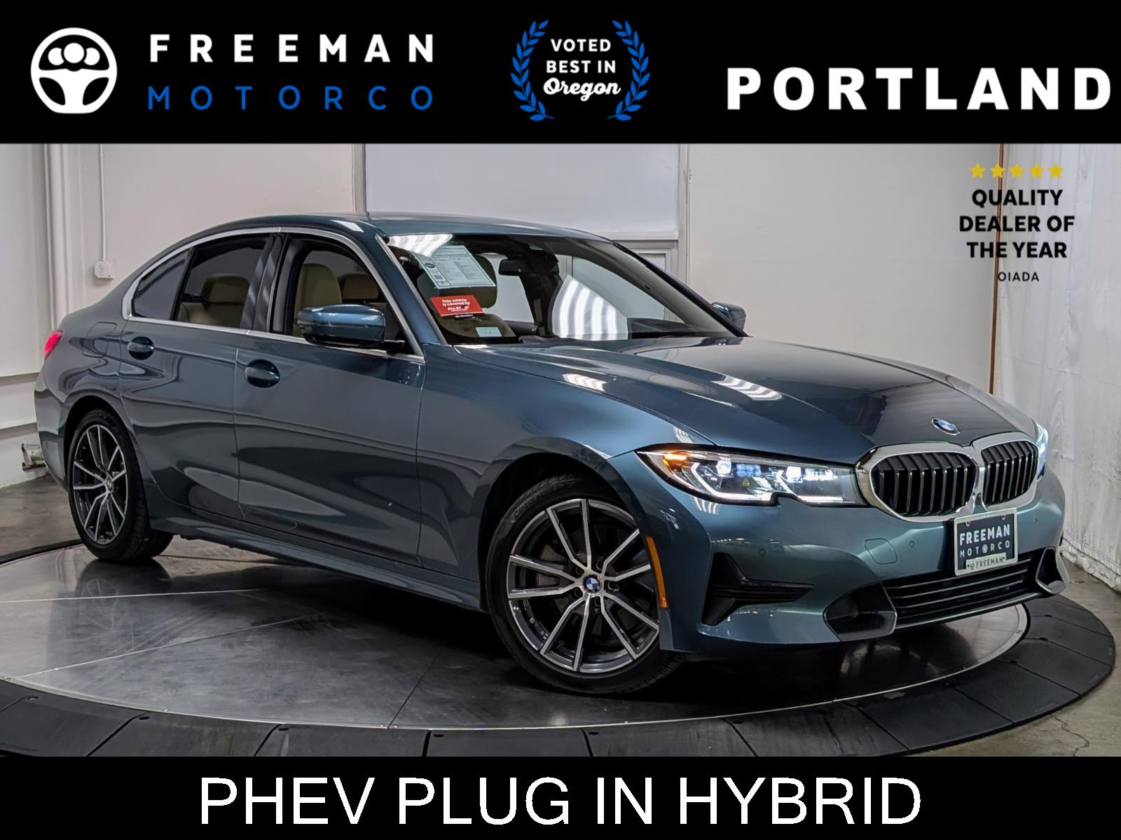 2021 BMW 3 Series 330e Sedan's photo