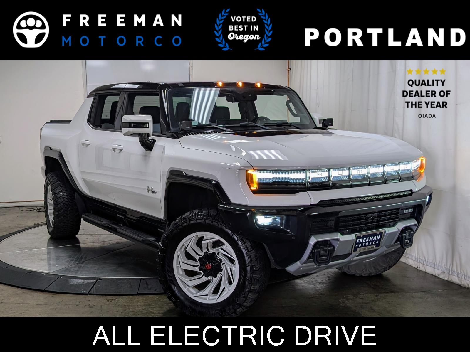 Interstellar White 2023 GMC Hummer EV Pickup 3X Crew Cab AWD Pickup Truck All-Wheel Drive Automatic