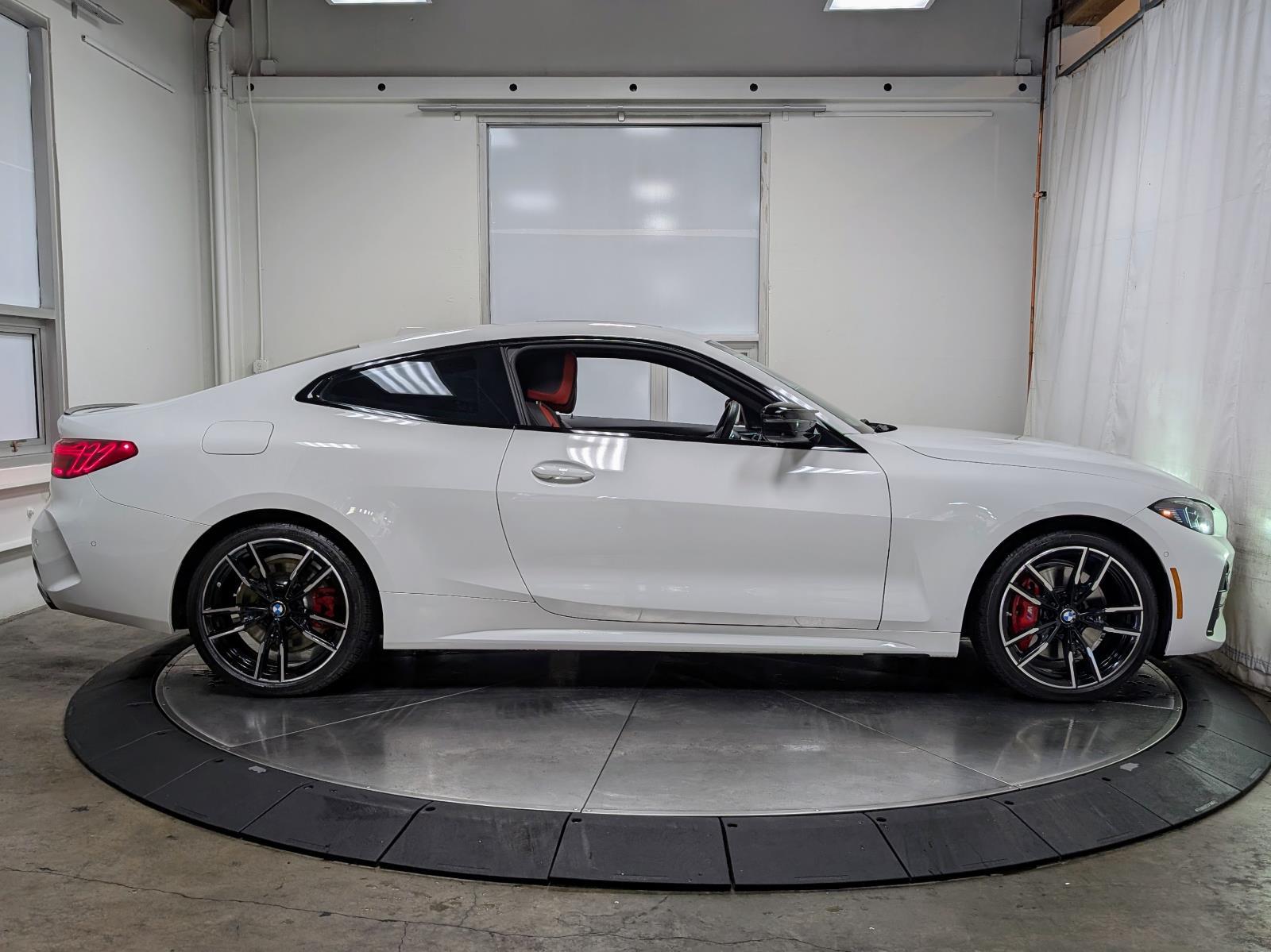 2026 BMW 4 Series M440i - Photo 10