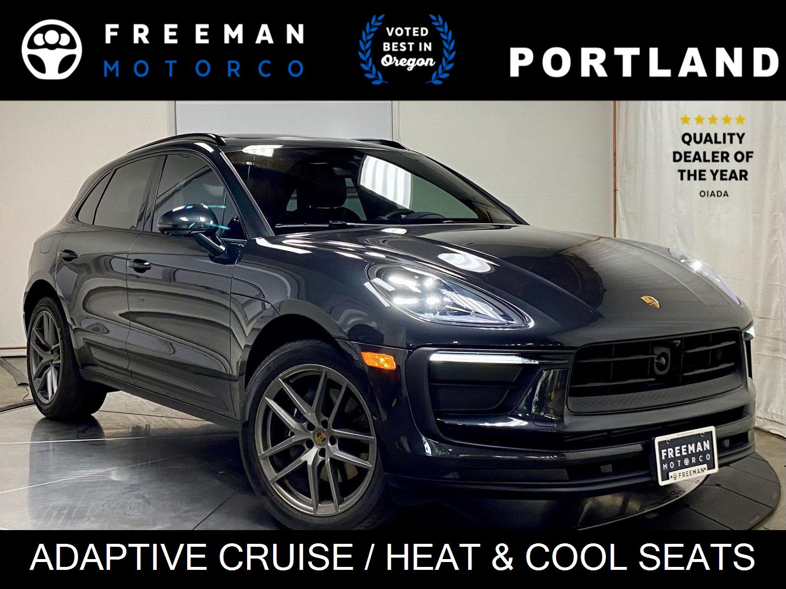 2022 Porsche Macan -'s photo