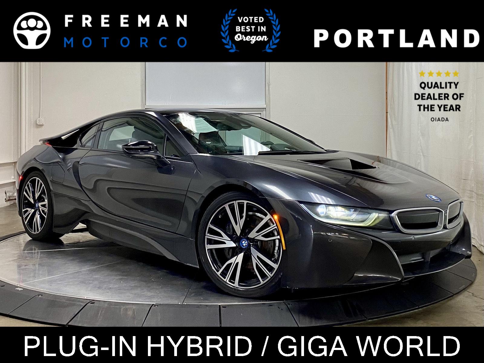 Sophisto Gray Metallic w/Frozen Gray Accent 2016 BMW i8 Coupe All-Wheel Drive Automatic