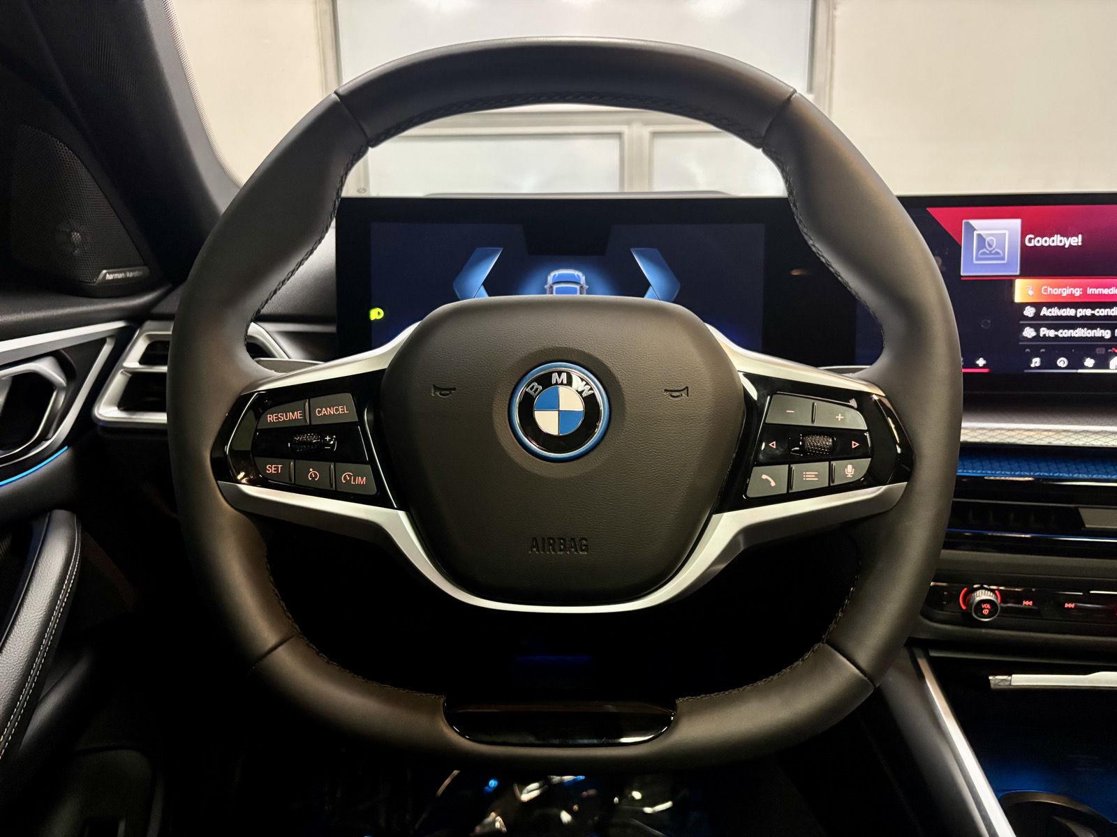 2025 BMW i4 40 - Photo 22