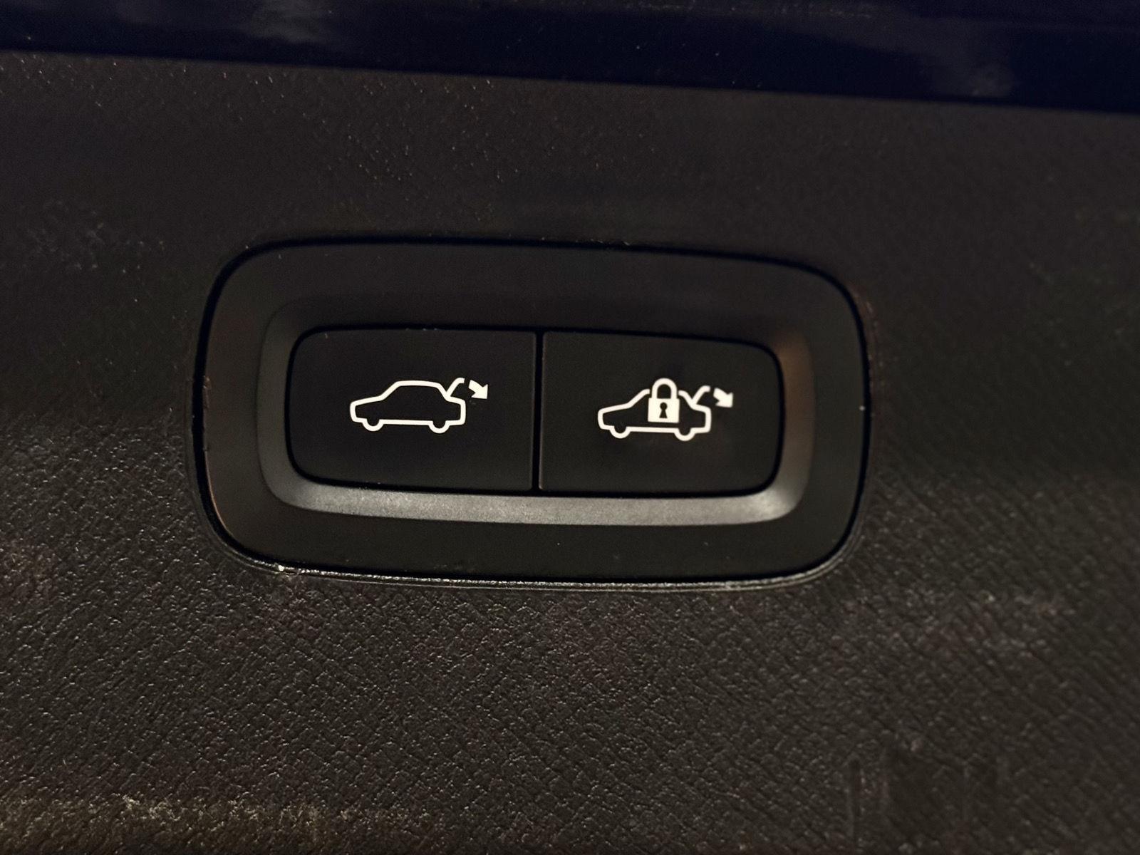 2023 Volvo XC90 Ultimate - Photo 39