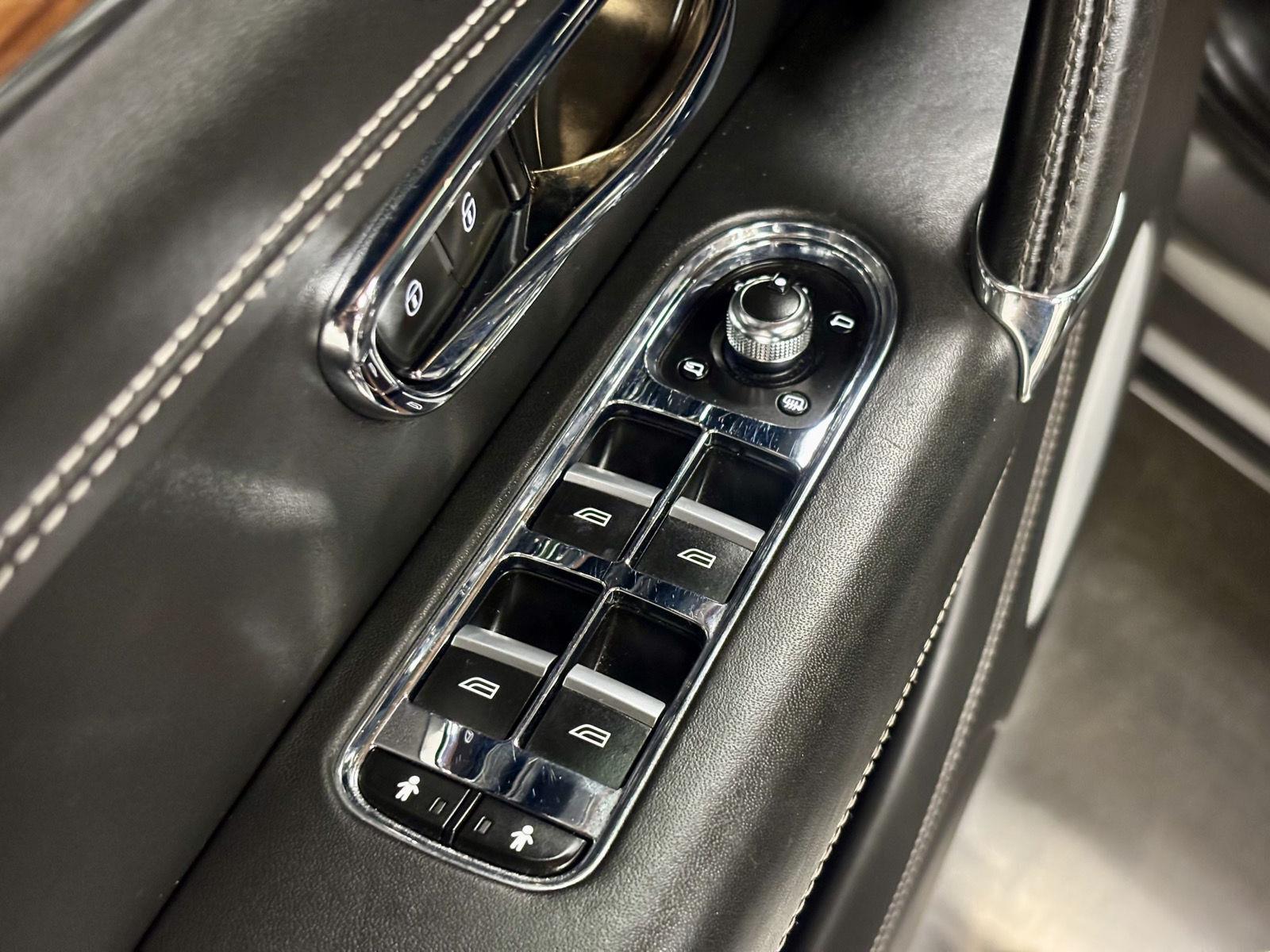 2018 Bentley Bentayga Base - Photo 14