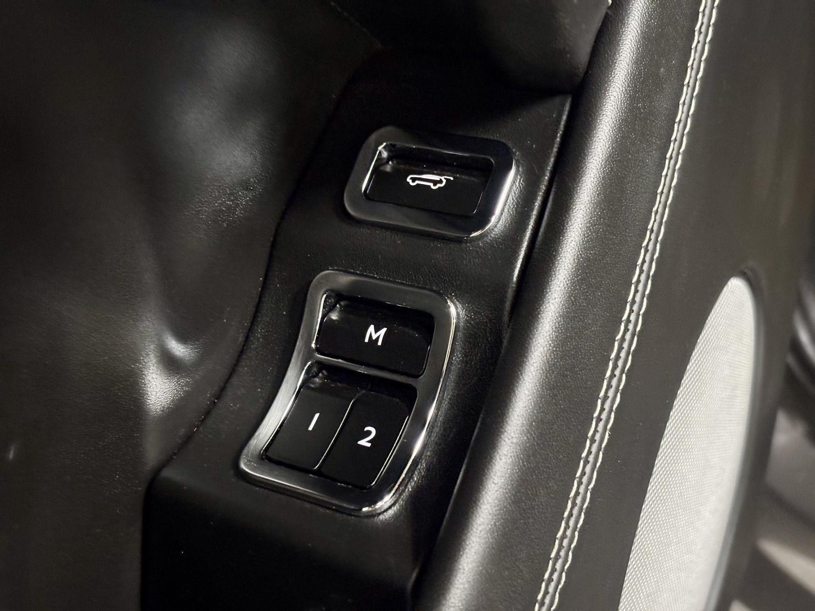 2018 Bentley Bentayga Base - Photo 16