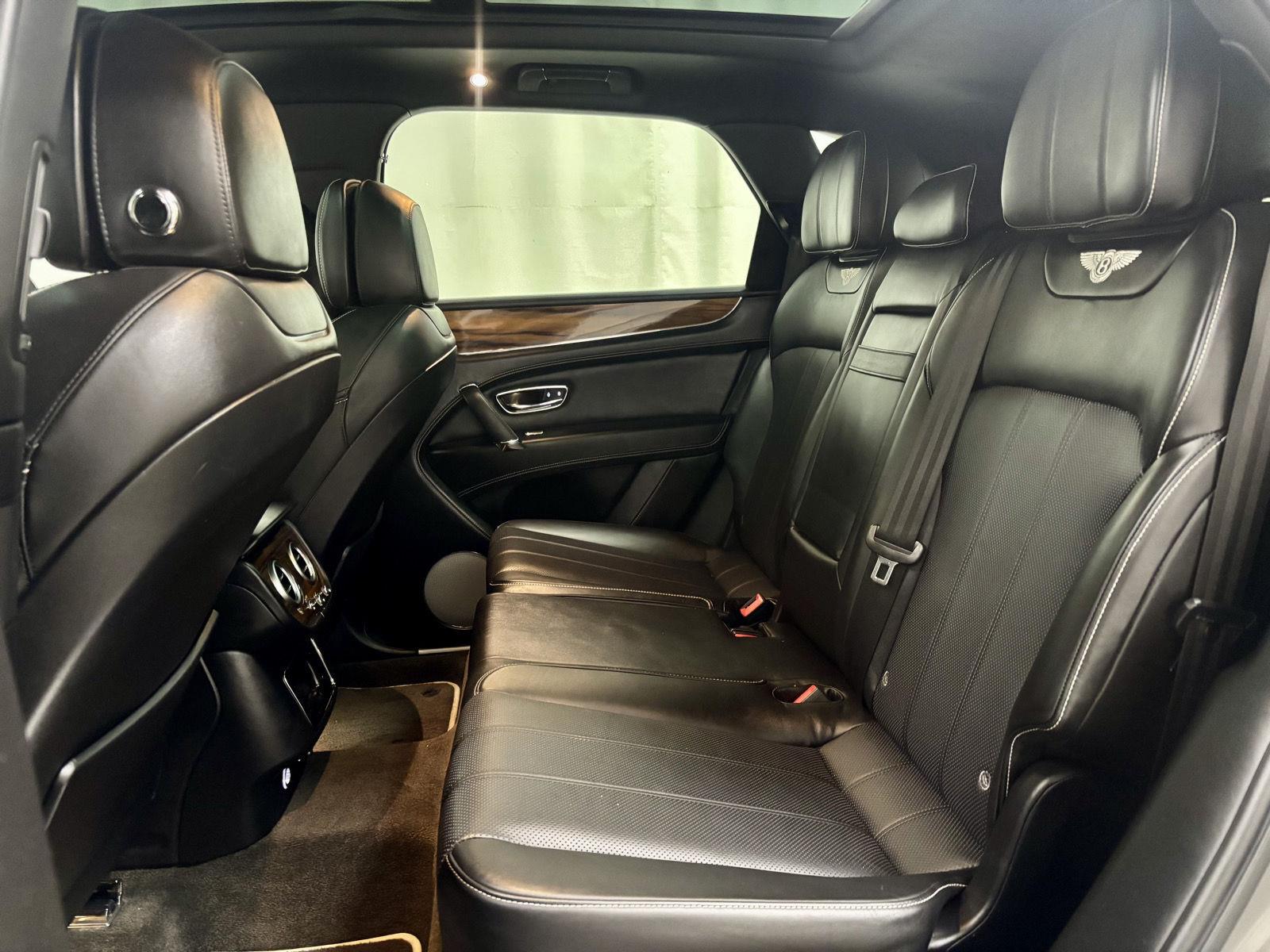2018 Bentley Bentayga Base - Photo 23