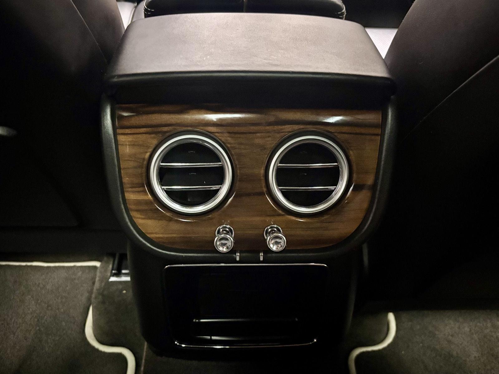 2018 Bentley Bentayga Base - Photo 25