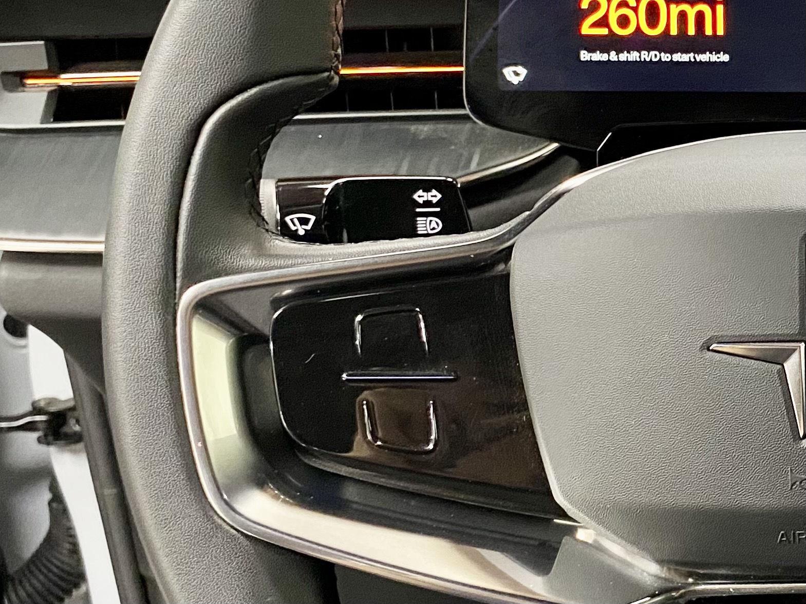 2025 Polestar 3 - Photo 22