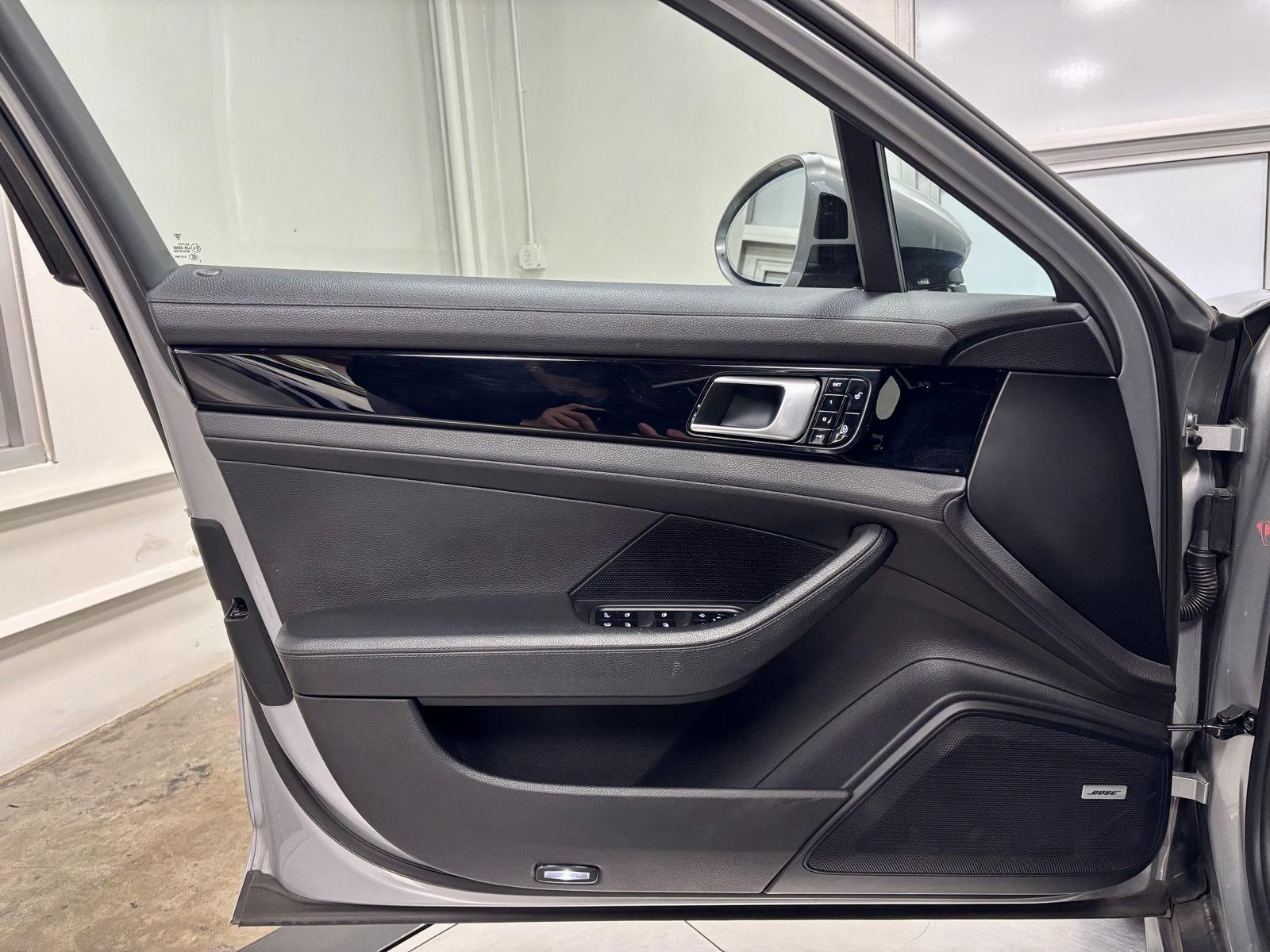 2018 Porsche Panamera 4 E-Hybrid - Photo 13