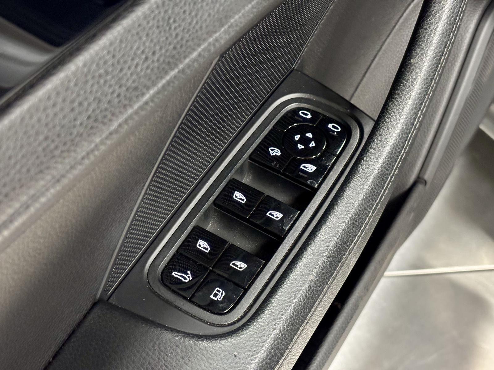 2018 Porsche Panamera 4 E-Hybrid - Photo 14