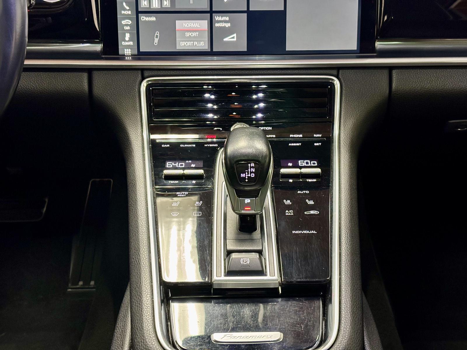 2018 Porsche Panamera 4 E-Hybrid - Photo 30