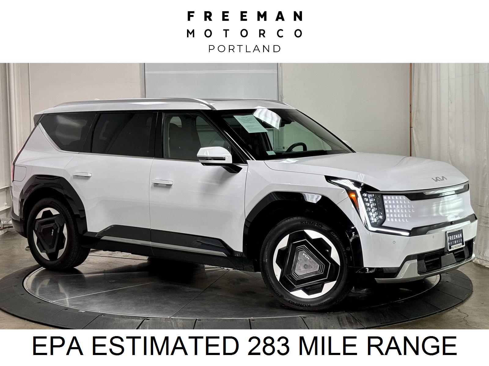 Glacial White Pearl 2026 Kia EV9 SUV / Crossover All-Wheel Drive Automatic