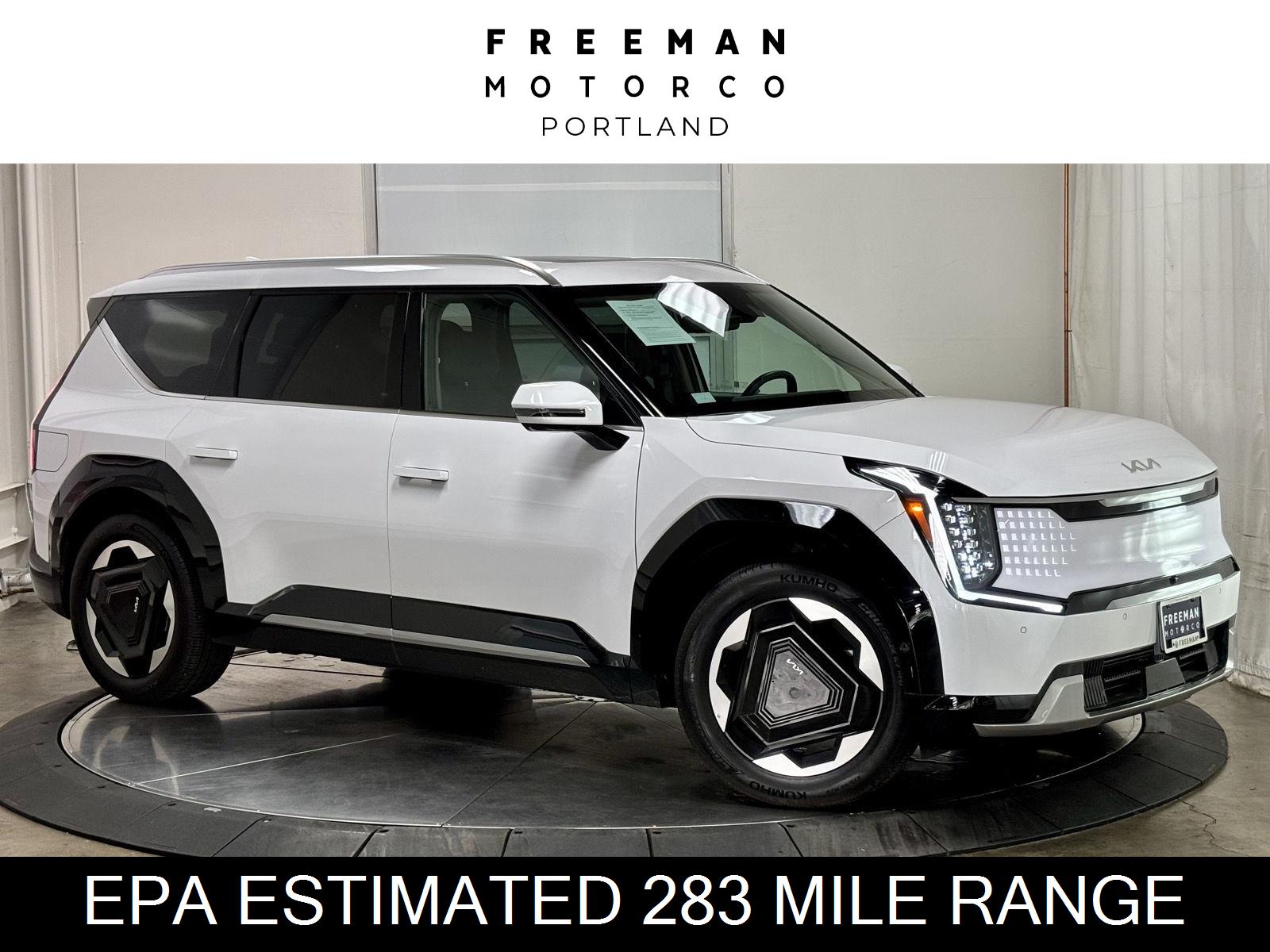 Glacial White Pearl 2026 Kia EV9 SUV / Crossover All-Wheel Drive Automatic