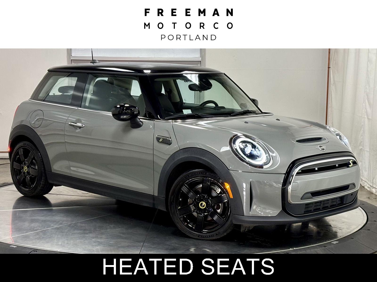 Gray (Moonwalk Grey Metallic) 2022 MINI Cooper Hatchback Front-Wheel Drive Automatic