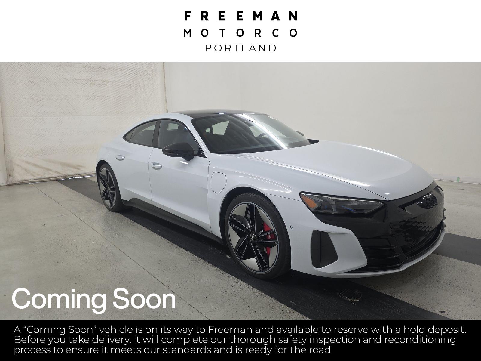 Suzuka Gray Metallic 2022 Audi RS e-tron GT Sedan All-Wheel Drive Automatic