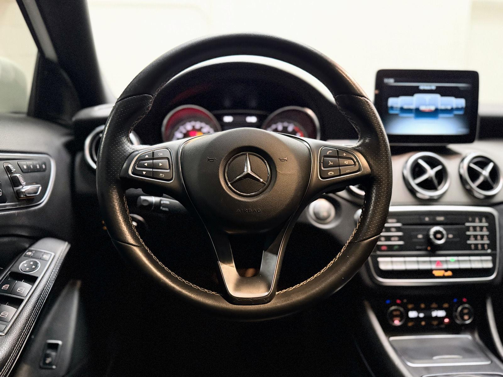 Mercedes-Benz GLA 250