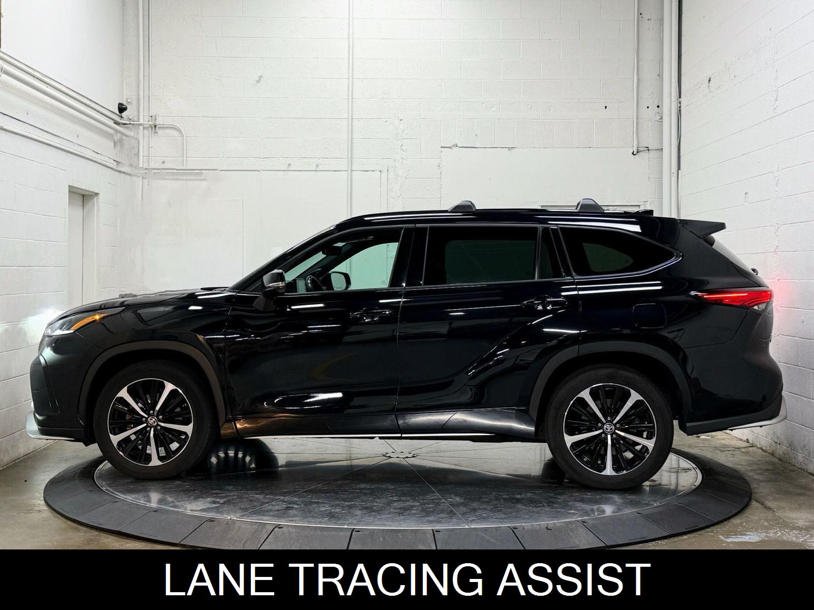 2021 Toyota Highlander XSE photo 7