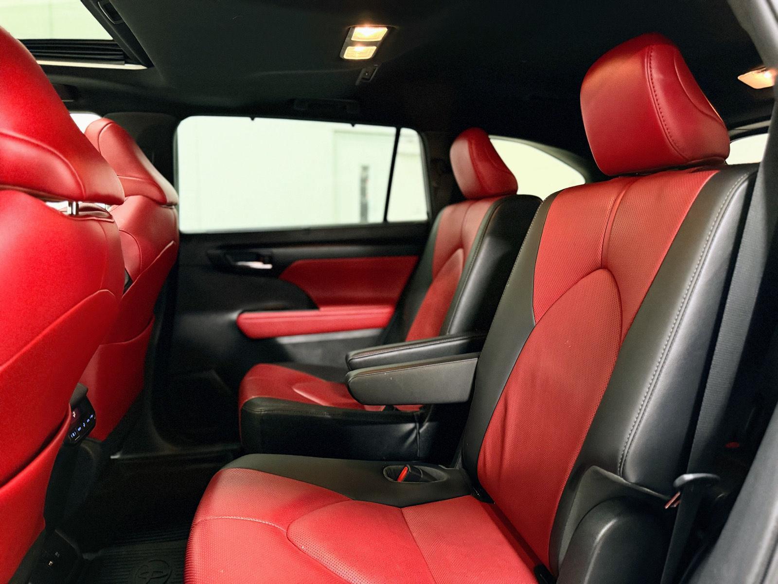 2021 Toyota Highlander XSE photo 18