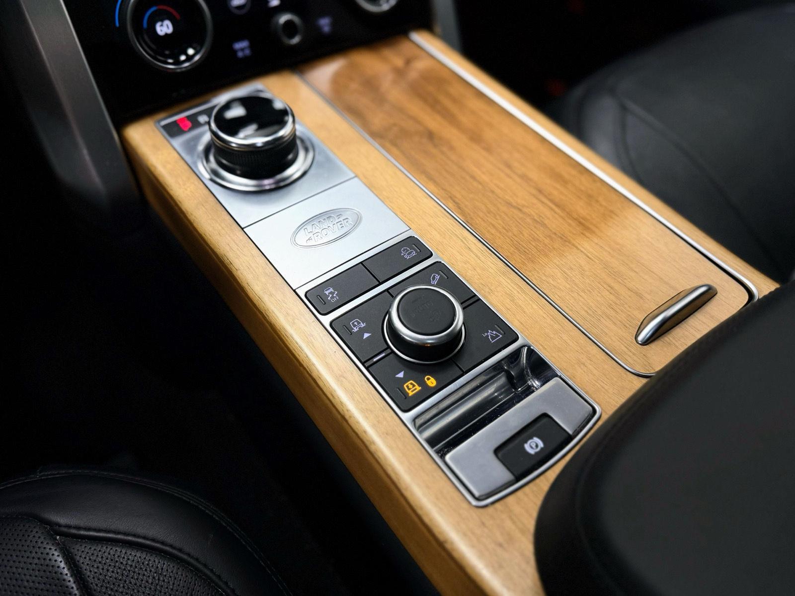 2019 Land Rover Range Rover Autobiography photo 24