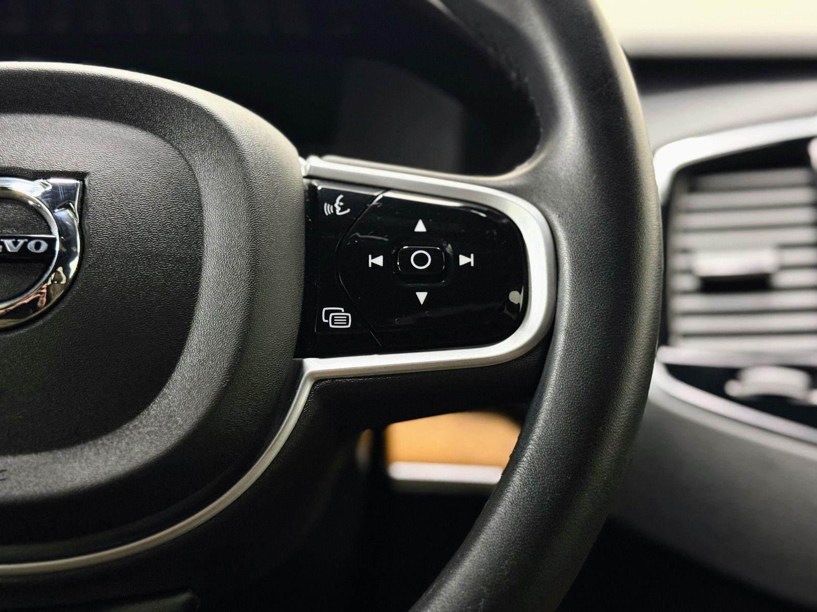 2022 Volvo XC90 Recharge Expression photo 20