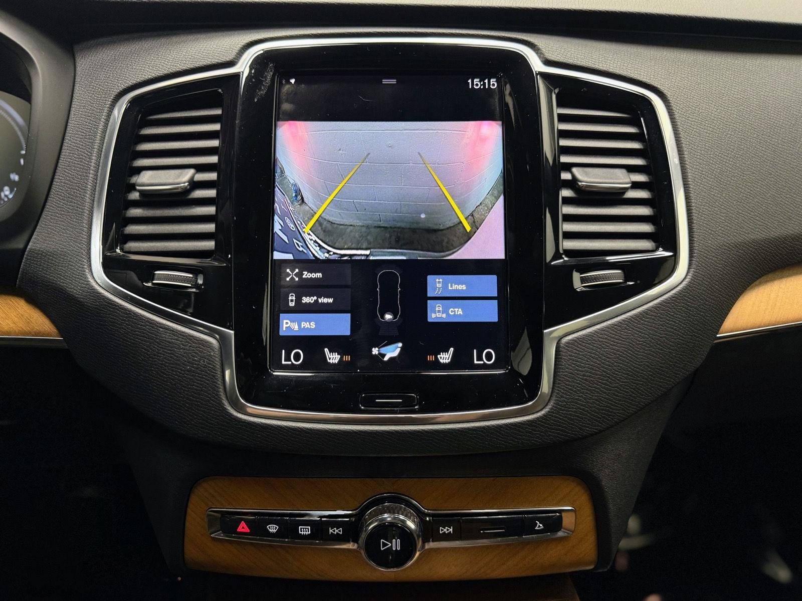 2022 Volvo XC90 Recharge Expression photo 27