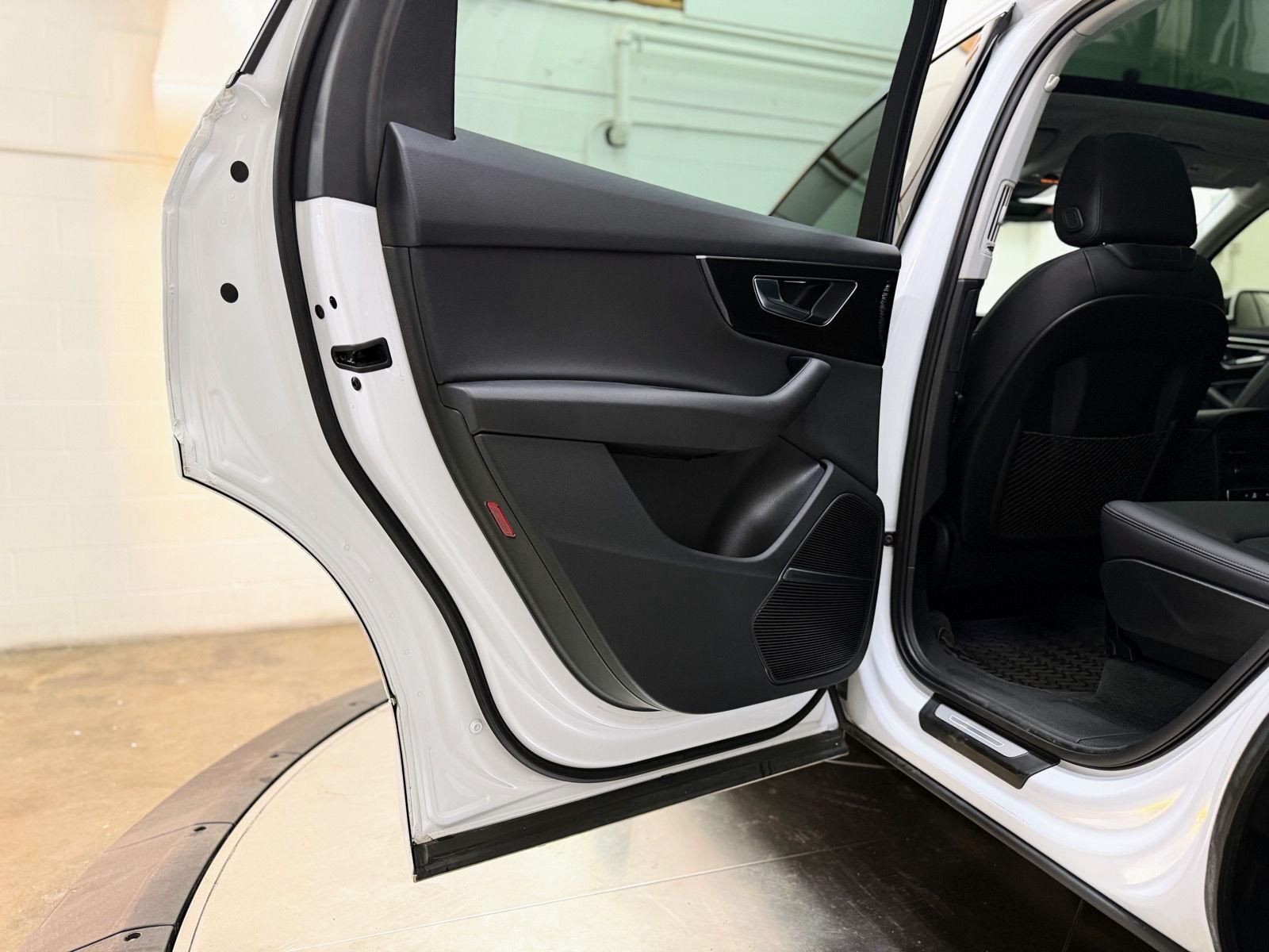 2022 Audi Q7 Premium Plus photo 51