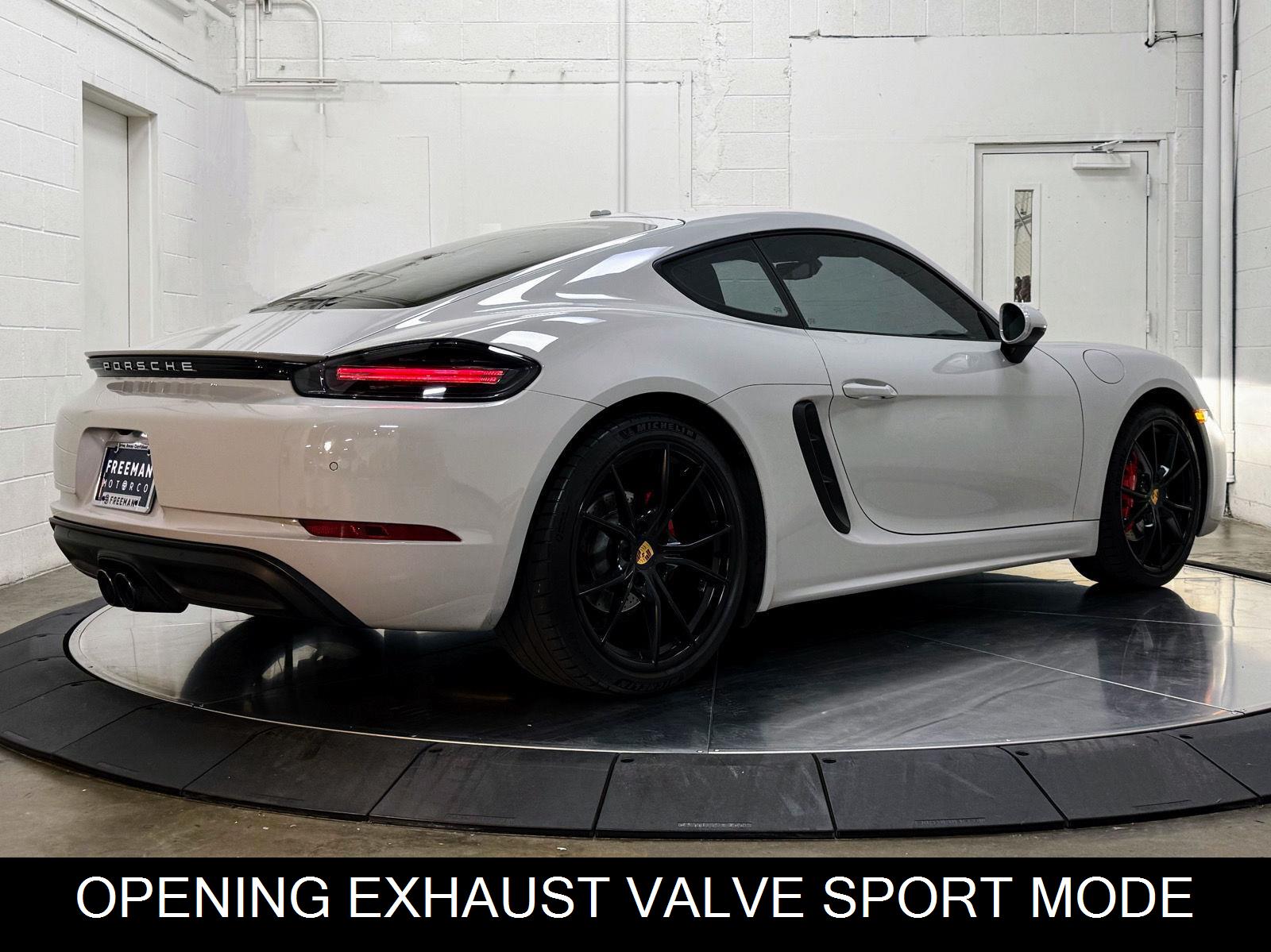 2024 Porsche Cayman photo 37