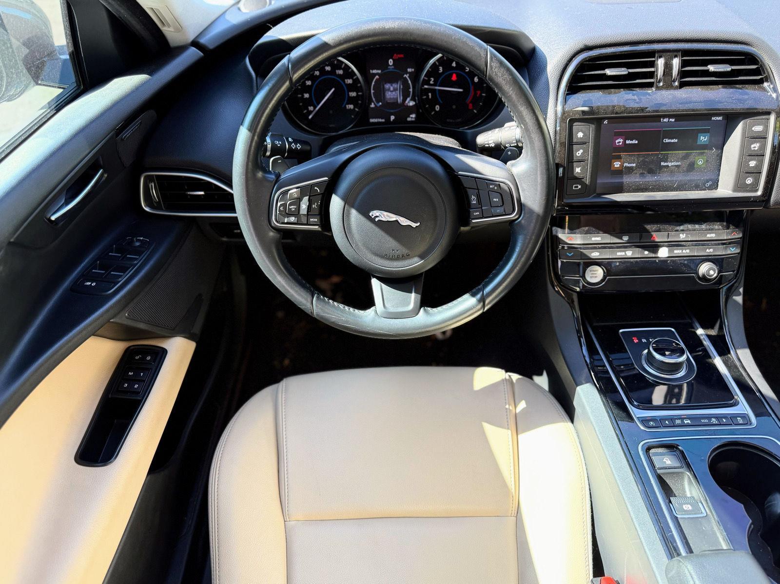 2016 Jaguar F-TYPE S photo 51