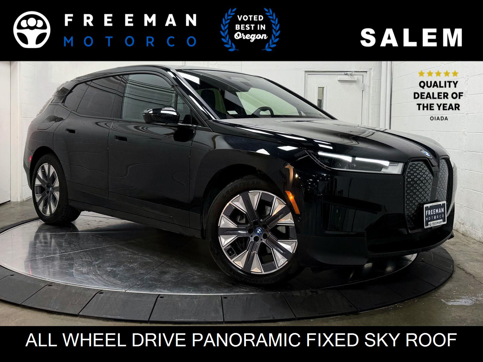 2022 BMW iX Base's photo