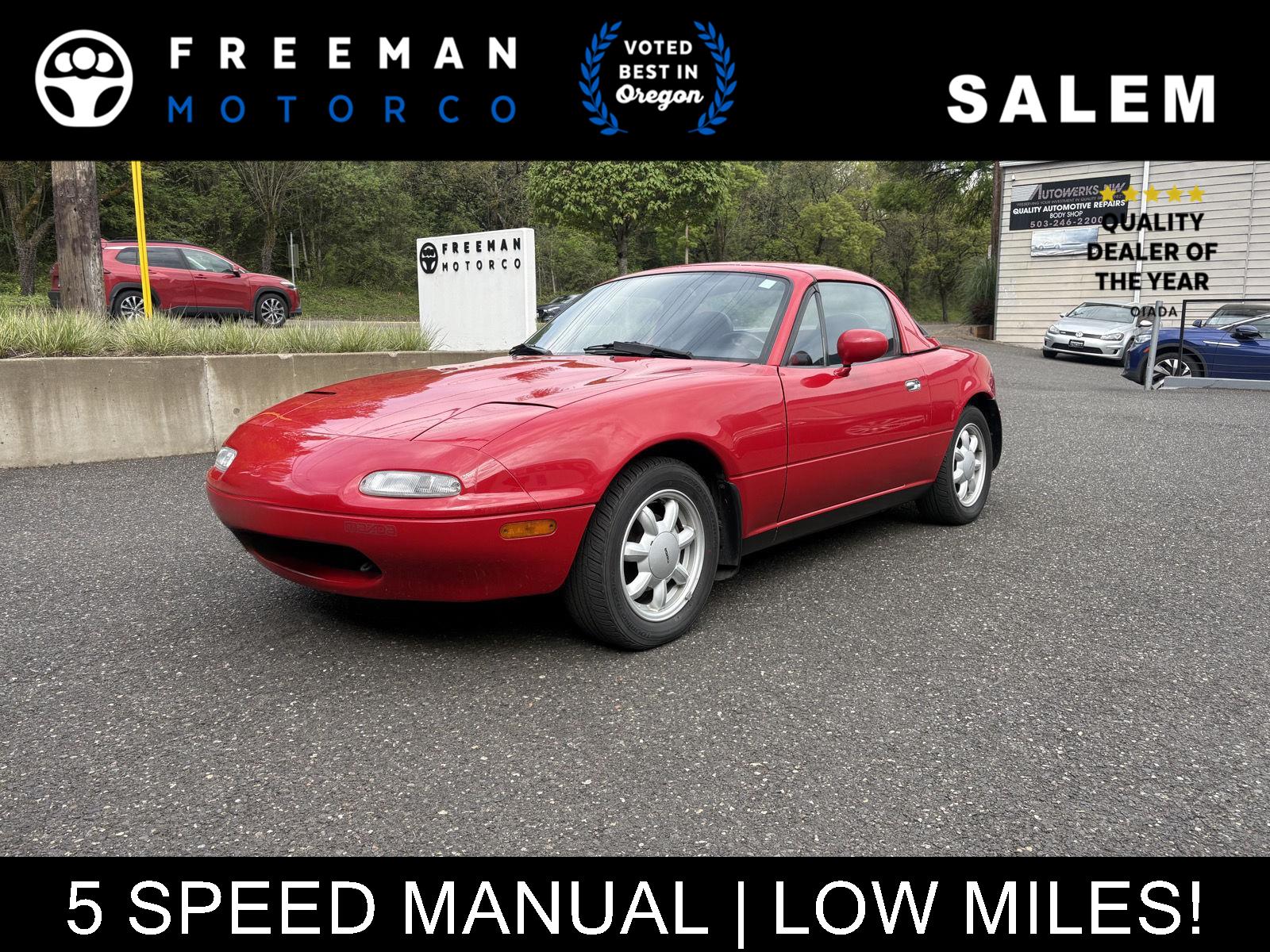 Red 1992 Mazda MX-5 Miata Base Convertible Rear-Wheel Drive