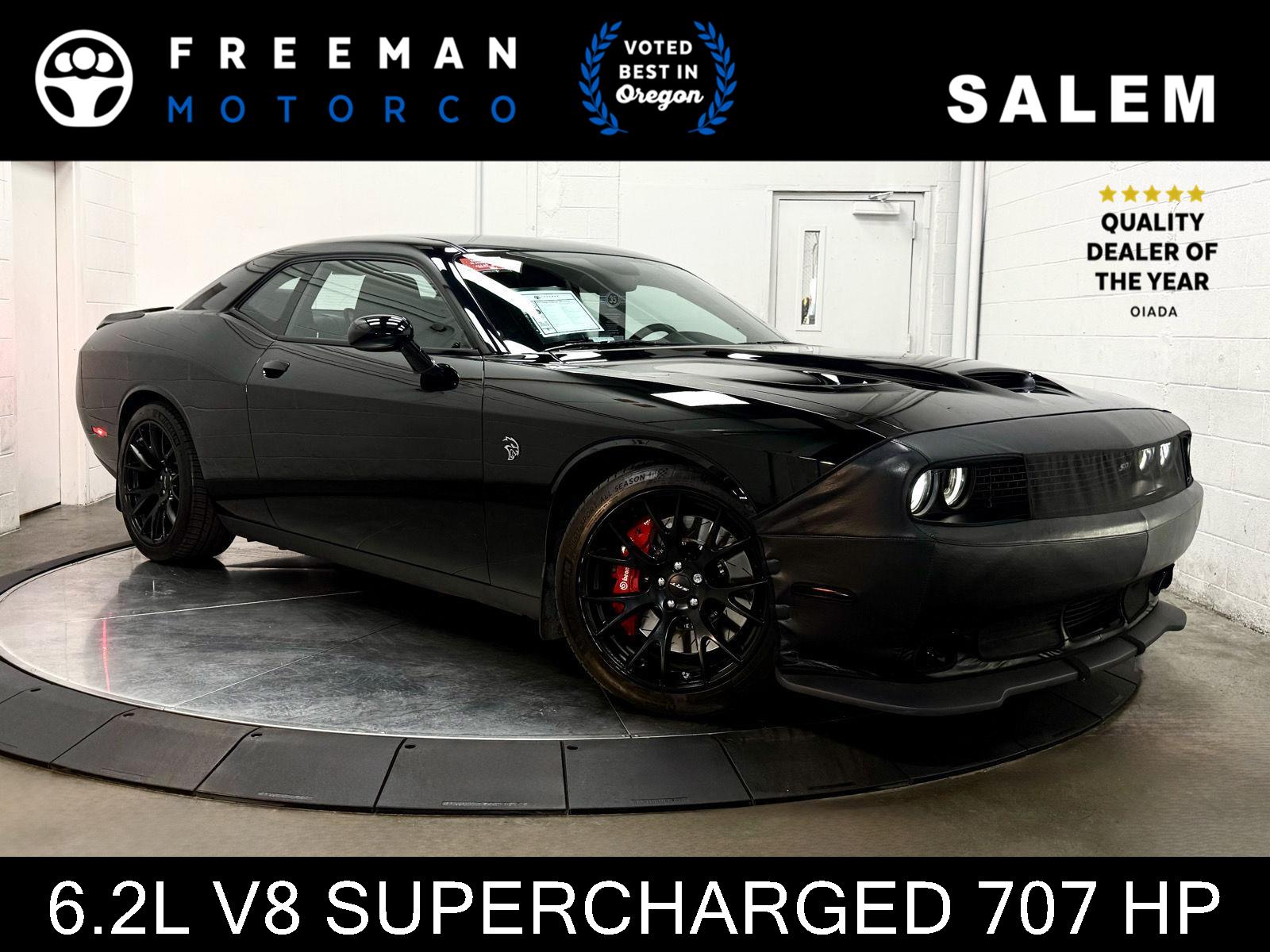 Pitch Black Clearcoat 2015 Dodge Challenger SRT Hellcat RWD Coupe Rear-Wheel Drive 8-Speed Automatic