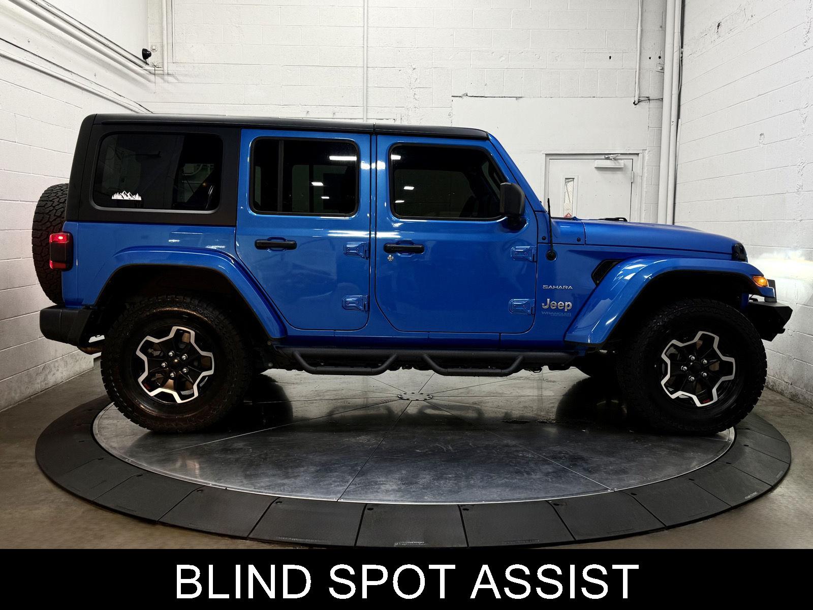 2022 Jeep Wrangler Unlimited Sahara 4XE - Photo 8