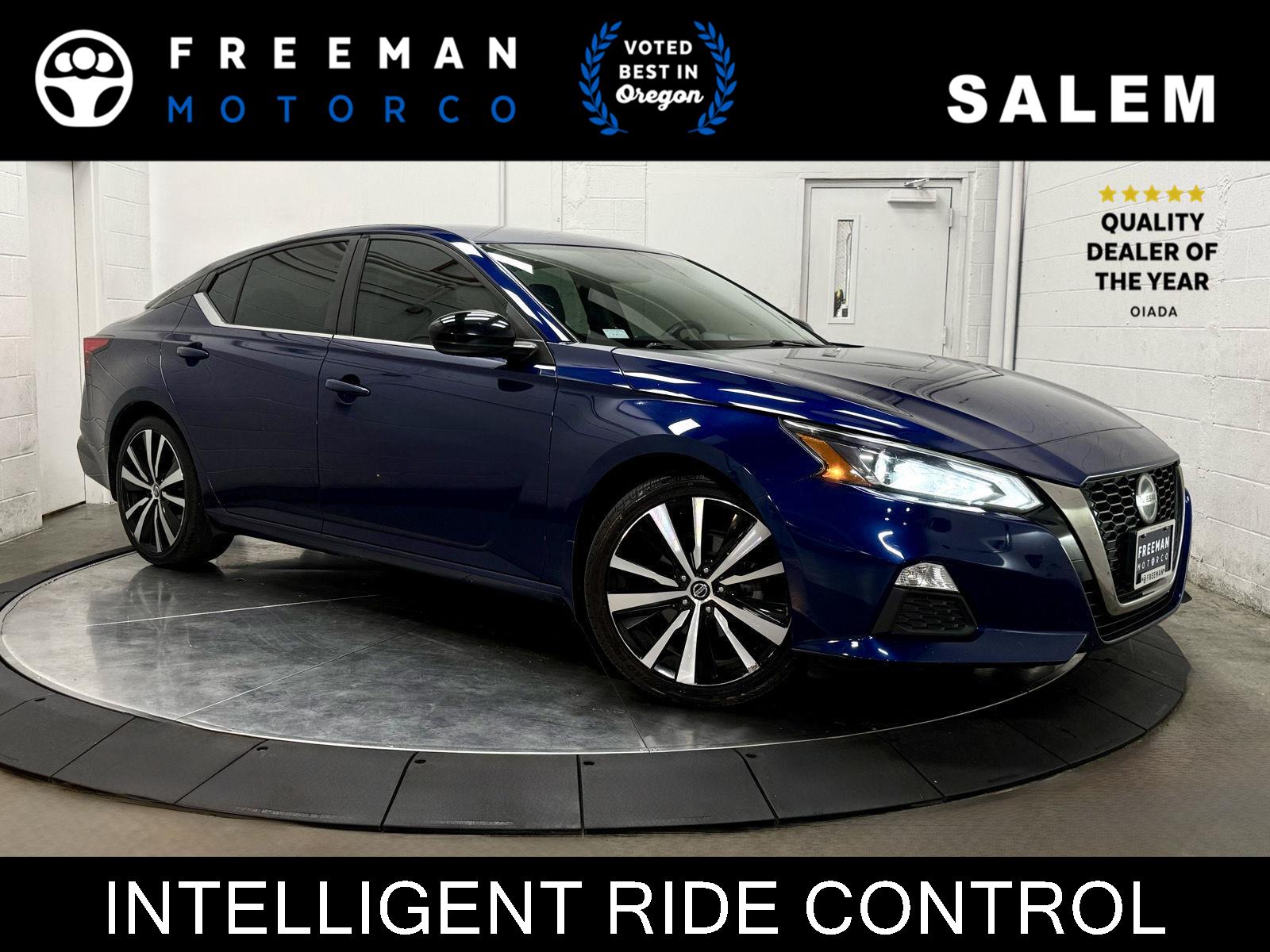 Deep Blue Pearl 2019 Nissan Altima 2.5 SR FWD Sedan Front-Wheel Drive Continuously Variable Transmission
