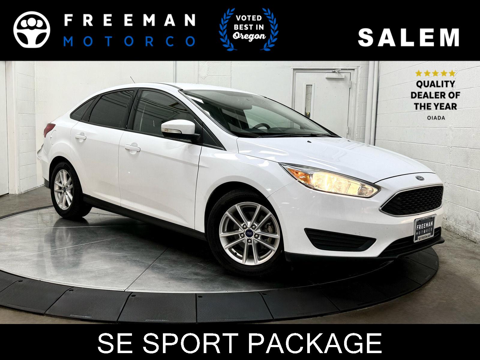 2015 Ford Focus Sedan SE's photo