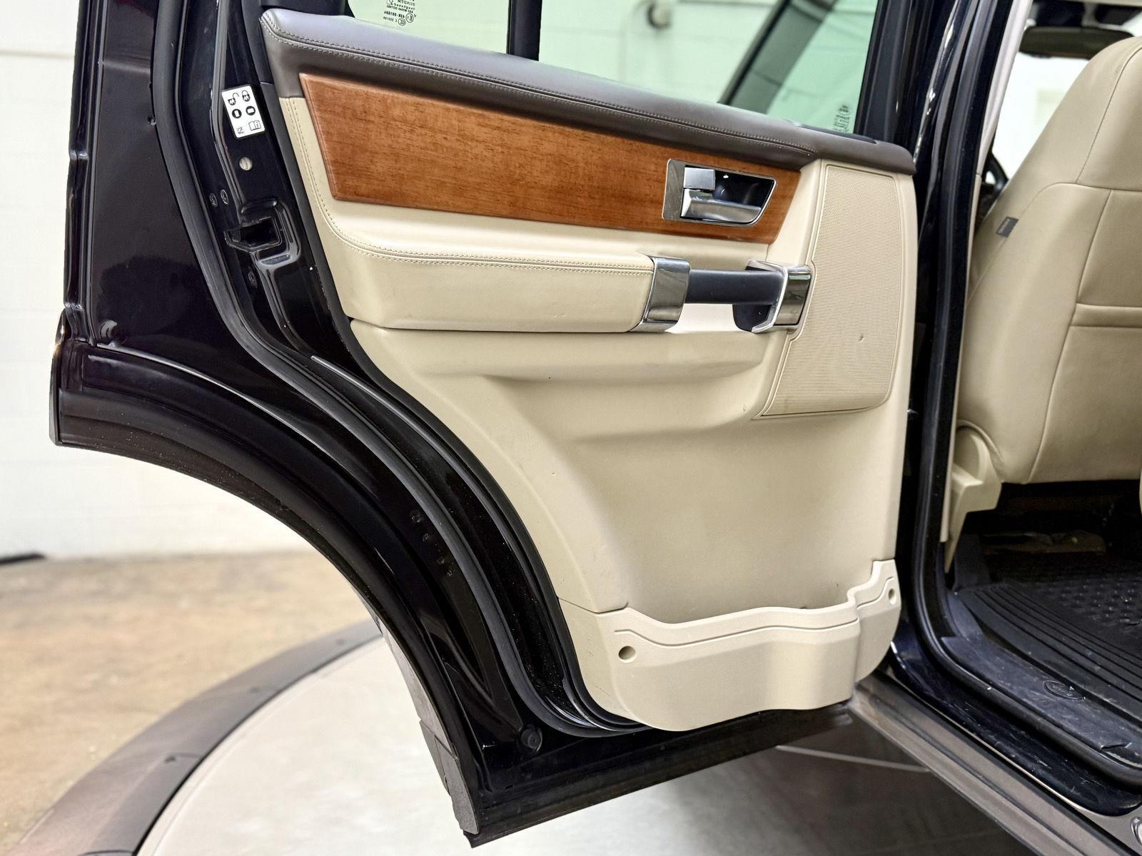2014 Land Rover LR4 Base - Photo 16