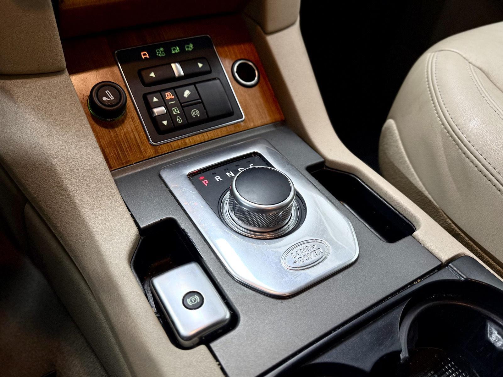 2014 Land Rover LR4 Base - Photo 21