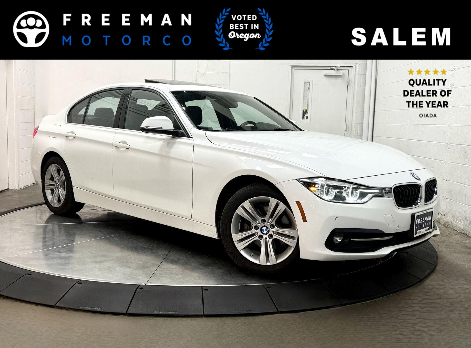 2017 BMW 3 Series 330i Sedan's photo