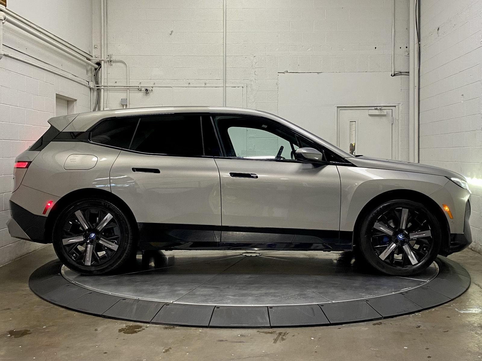 2024 BMW iX Base - Photo 11