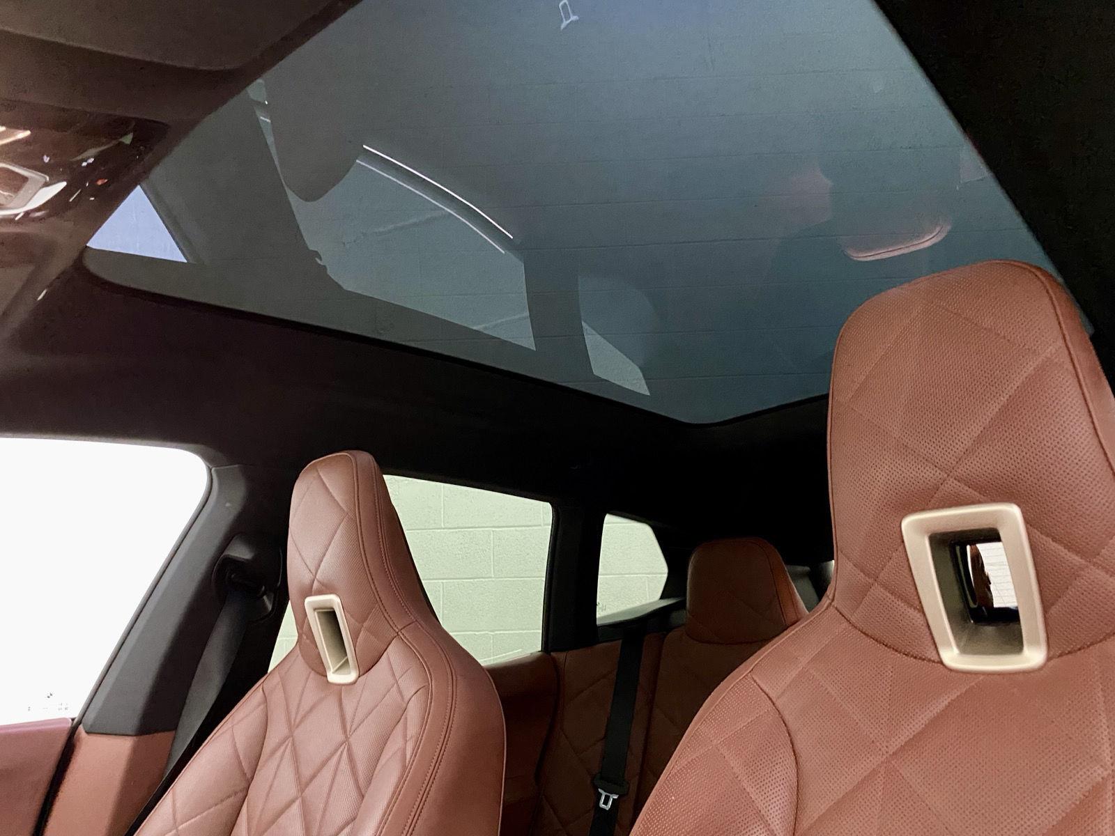 2024 BMW iX Base - Photo 18