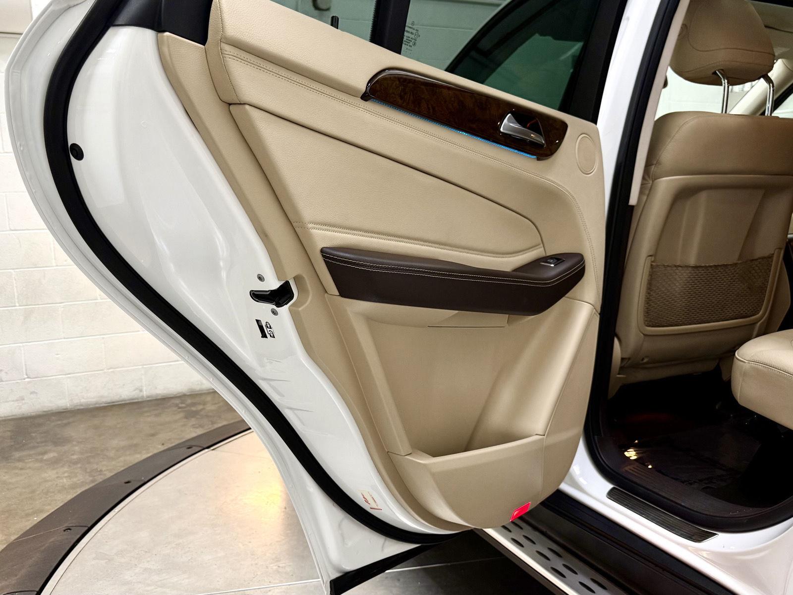 2016 Mercedes-Benz GLE-Class GLE550e - Photo 21
