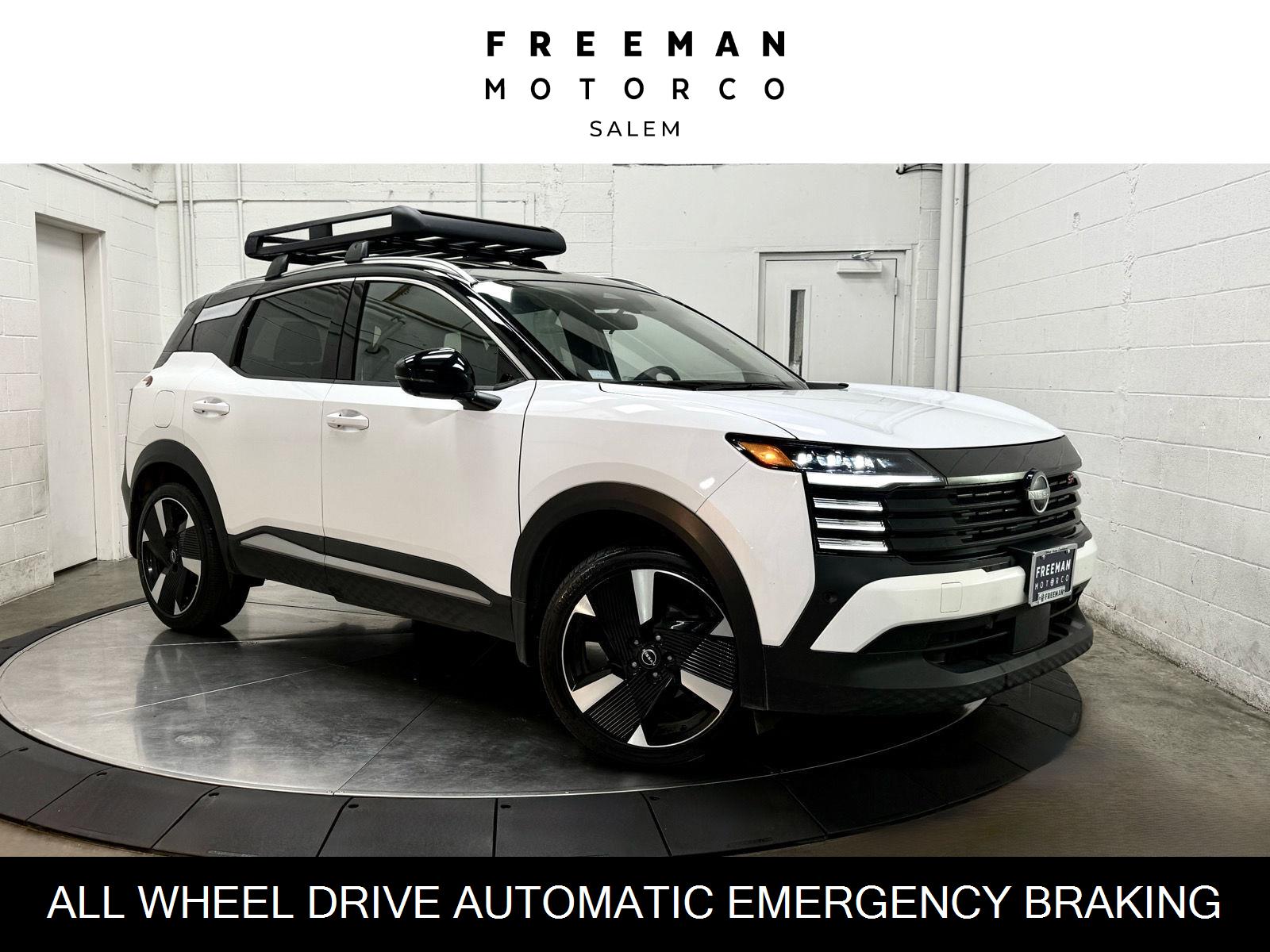 Aspen White Tricoat/Super Black 2025 Nissan Kicks SUV / Crossover Continuously Variable Transmission