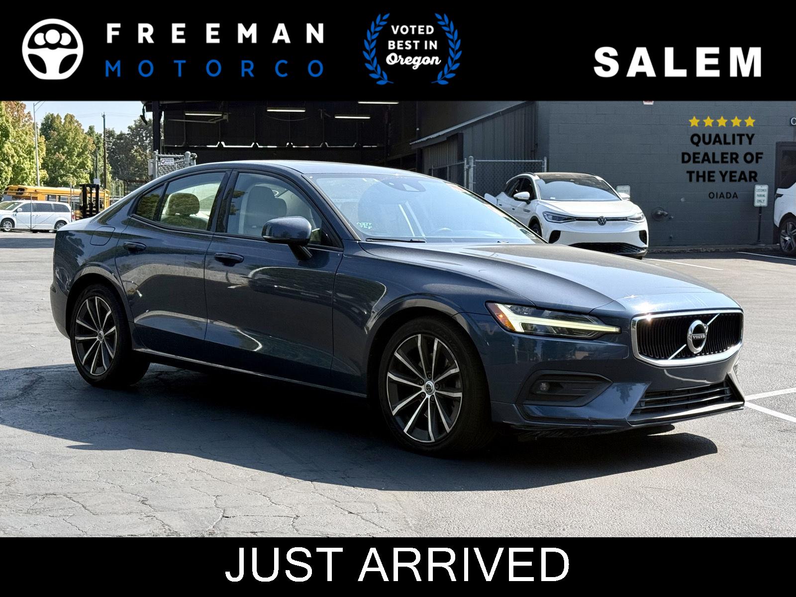 2021 Volvo S60 T5 Momentum FWD