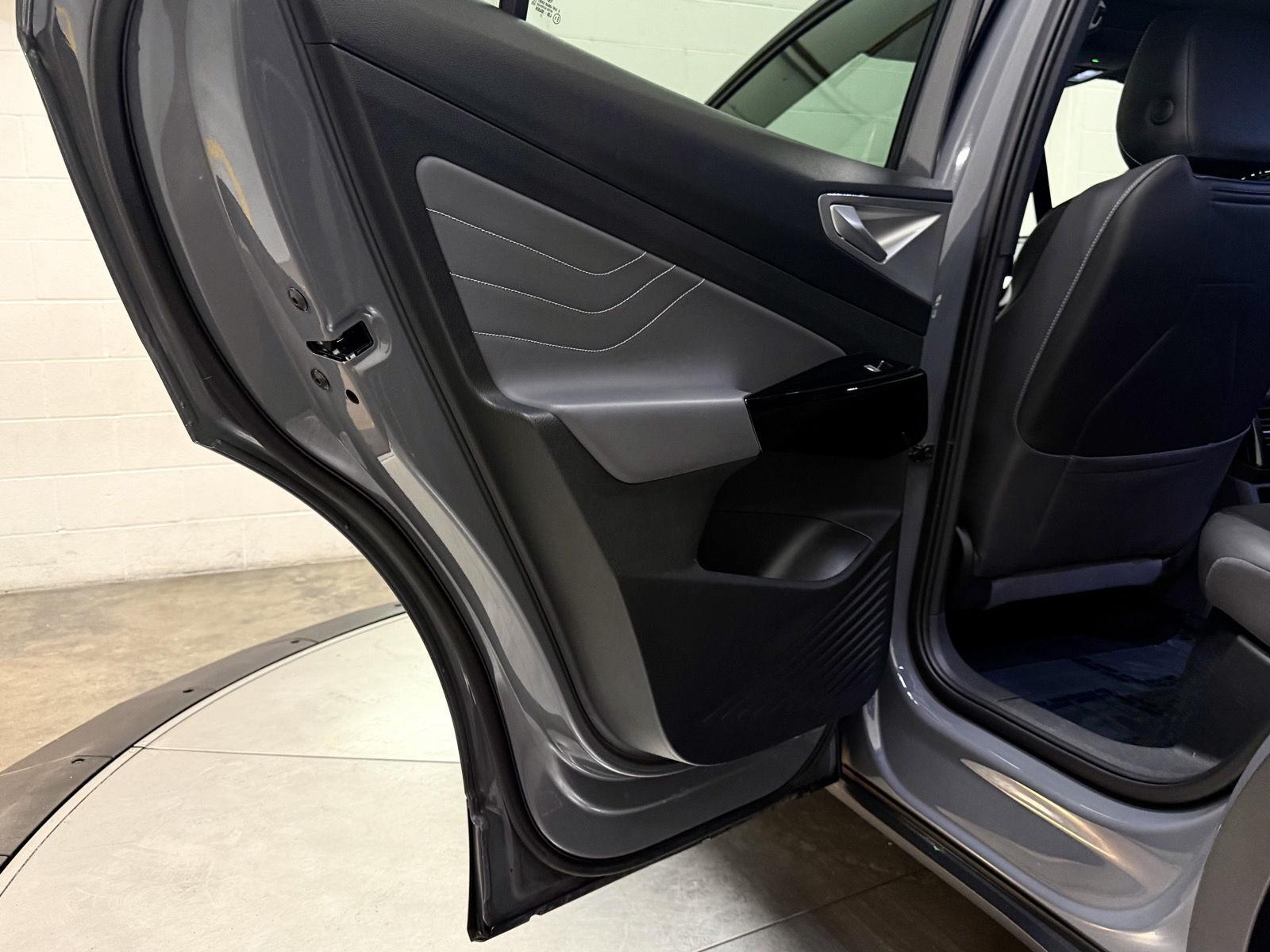 2023 Volkswagen ID.4 S - Photo 15