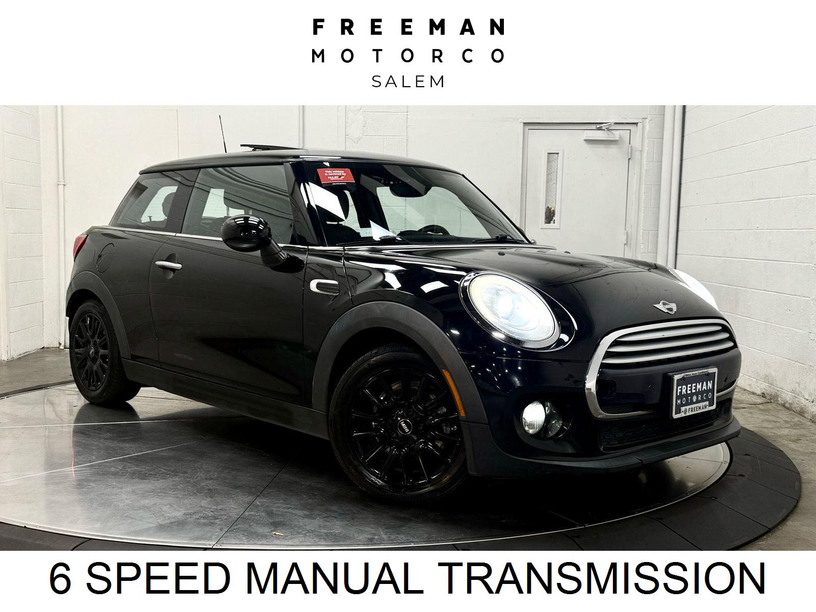 Midnight Black Metallic 2014 MINI Cooper Hatchback Front-Wheel Drive 6-Speed Manual