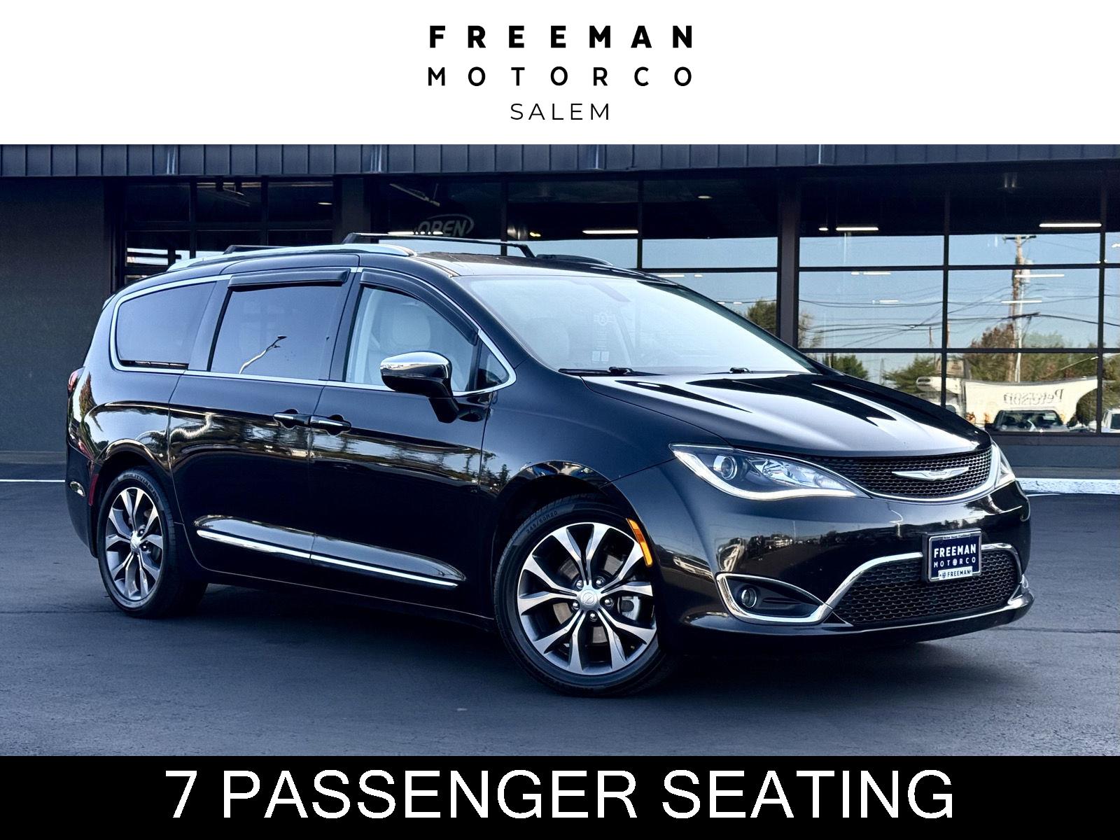 2017 Chrysler Pacifica Limited FWD