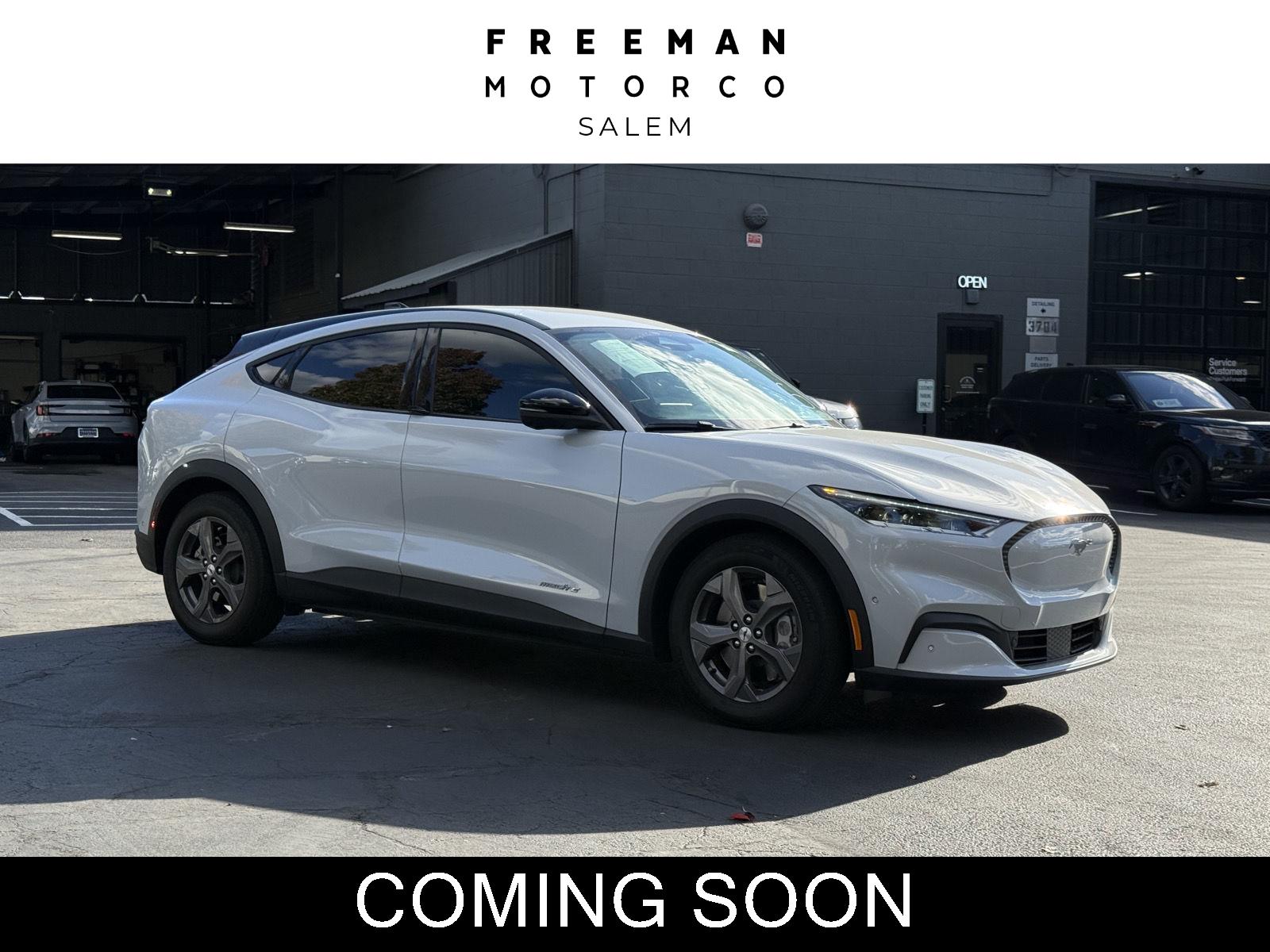  2023 Ford Mustang Mach-E Select RWD   