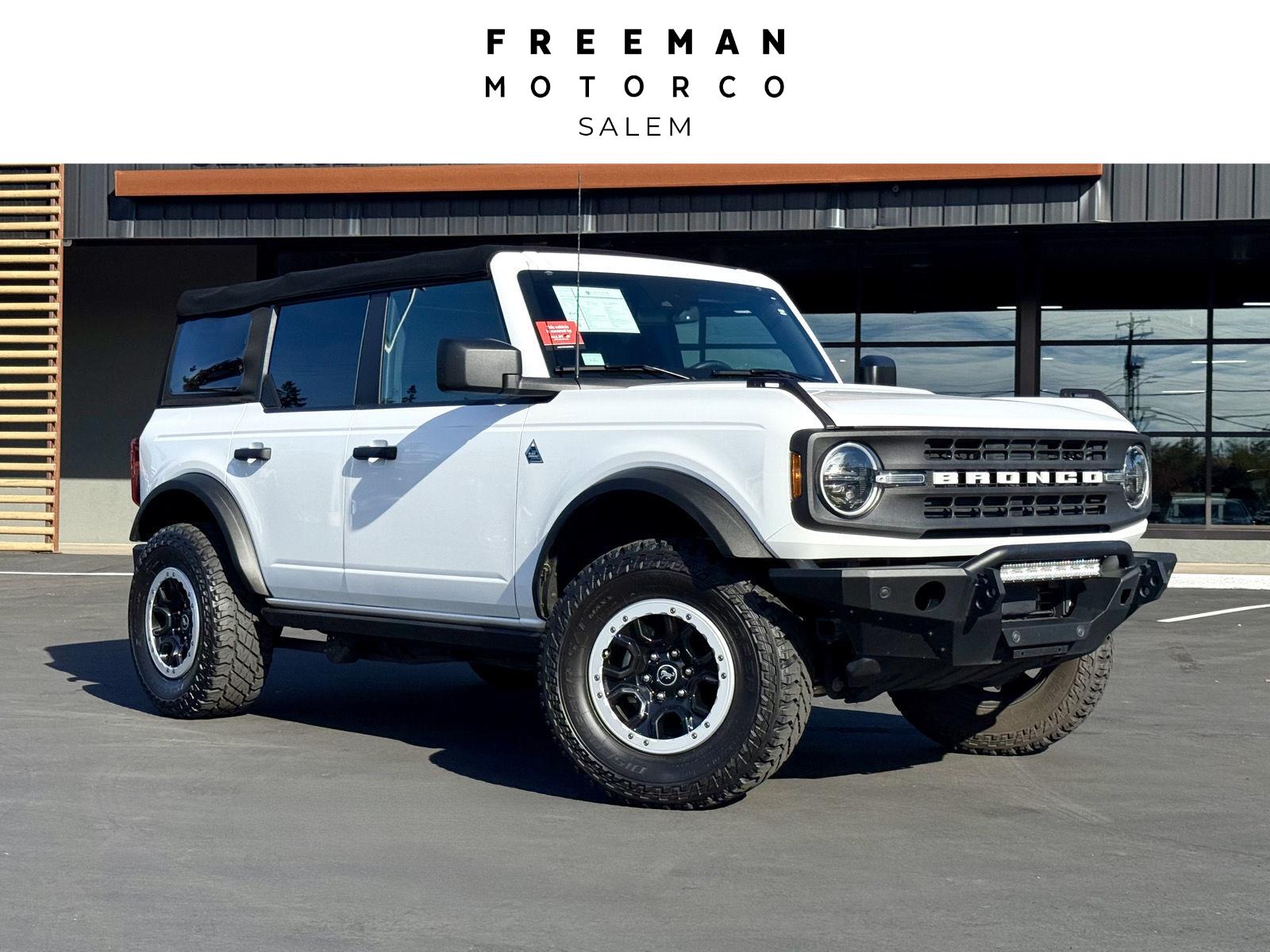 Oxford White 2022 Ford Bronco SUV / Crossover Four-Wheel Drive Automatic